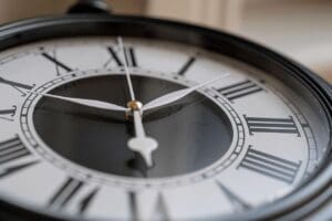 Daylight saving 2025: when it ends, why we observe it, and adjusting your phone’s clock